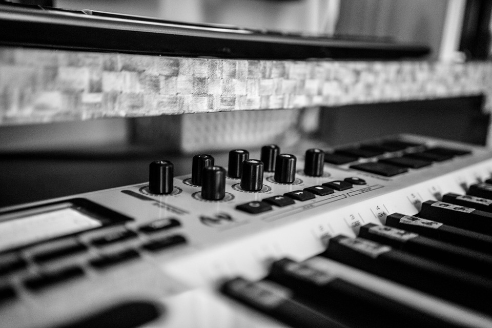 teclado-controlador-MIDI